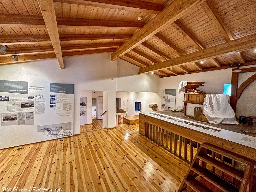 Azenha de Santa Cruz - Portugal (52791276683).jpg