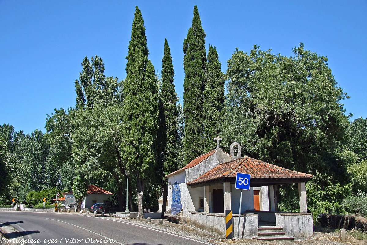Capela de São Lourenço - Tomar - Portugal (15998657681).jpg