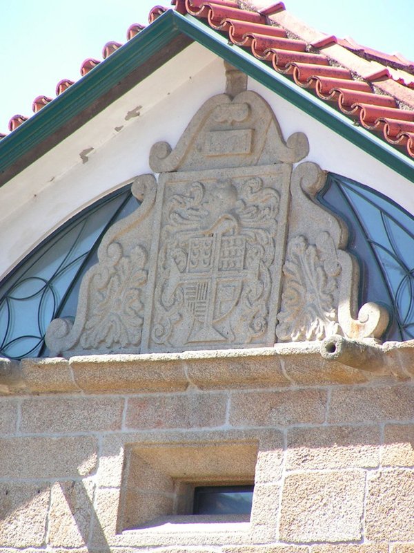 Casa da Comenda de Malta (Sernancelhe) (5987344868).jpg