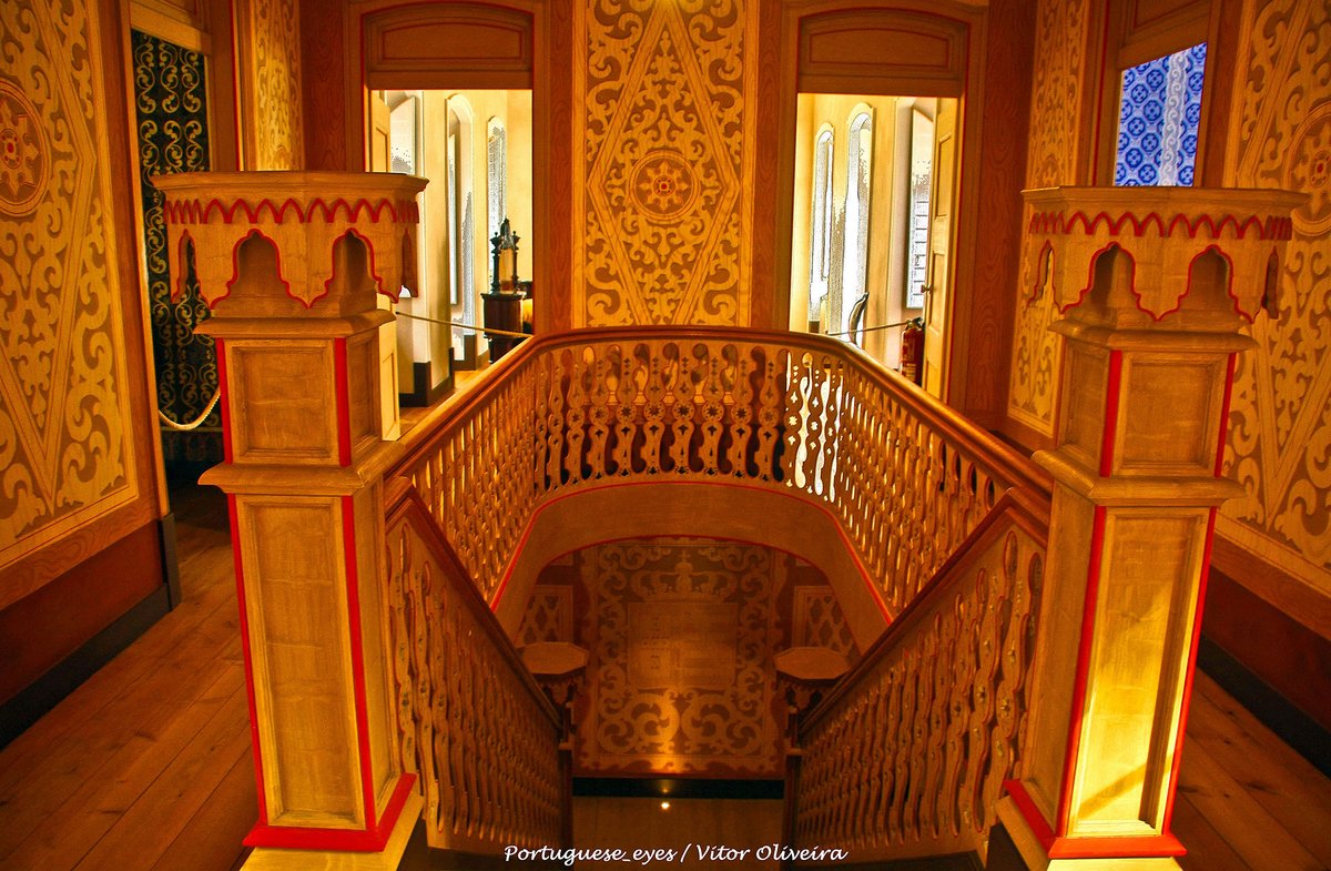 Chalé da Condessa d'Edla - Sintra - Portugal (38920033070).jpg