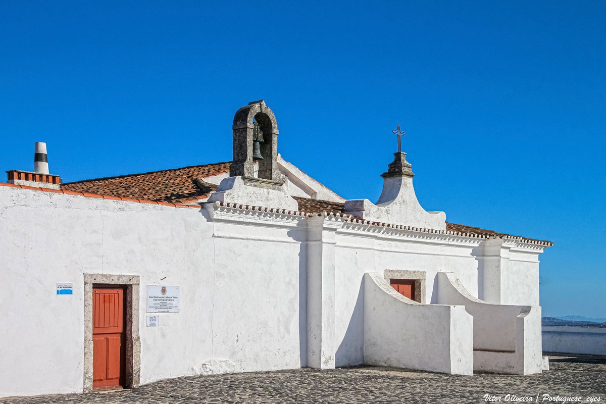 Ermida de Nossa Senhora do Socorro - Serra do Socorro - Portugal (52525537784).jpg