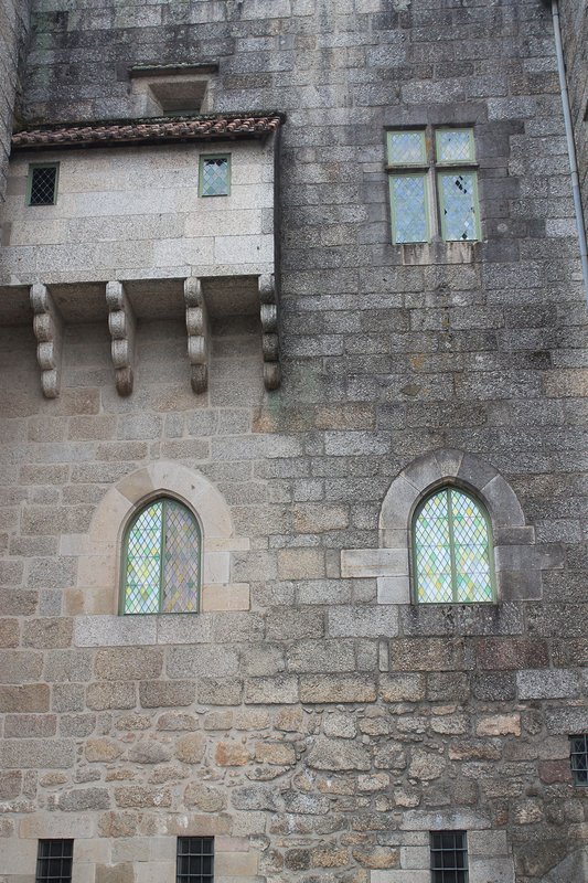 Exterior view of Paço dos Duques de Bragança (Guimarães) 08.jpg
