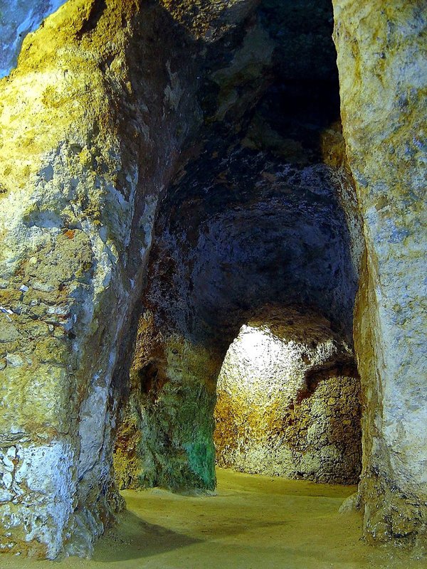 Grutas de Lapas - Torres Novas - Portugal (633382406).jpg