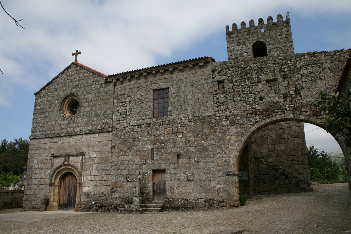 Igreja Matriz de Cárquere.jpg