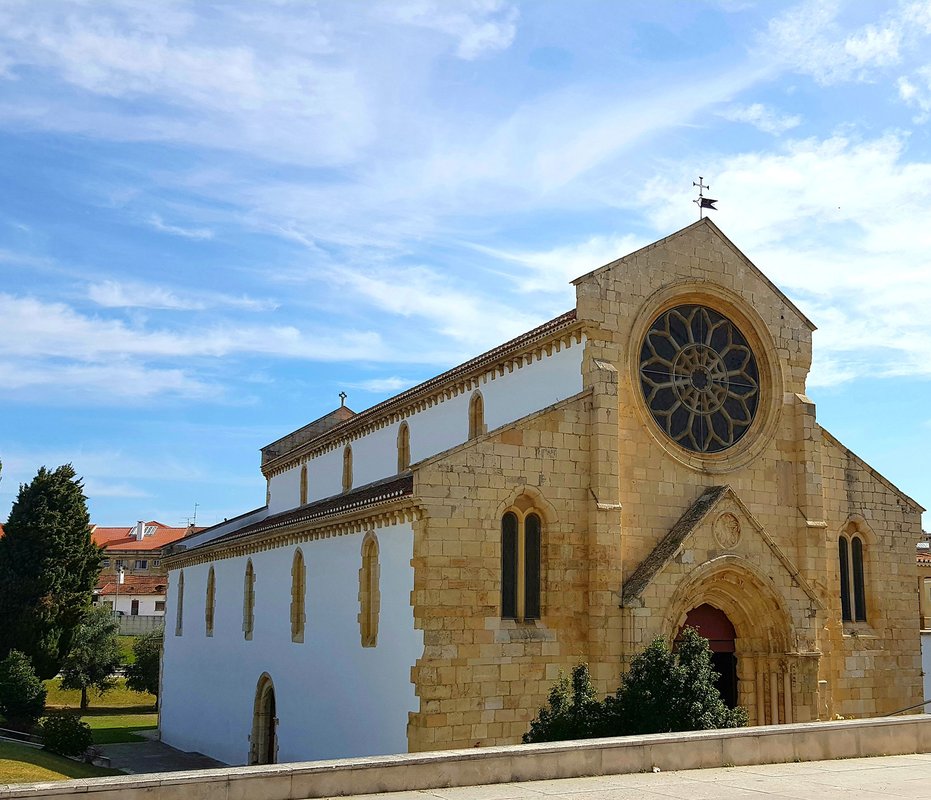 Igreja Santa Maria do Olival em Tomar 5.jpg