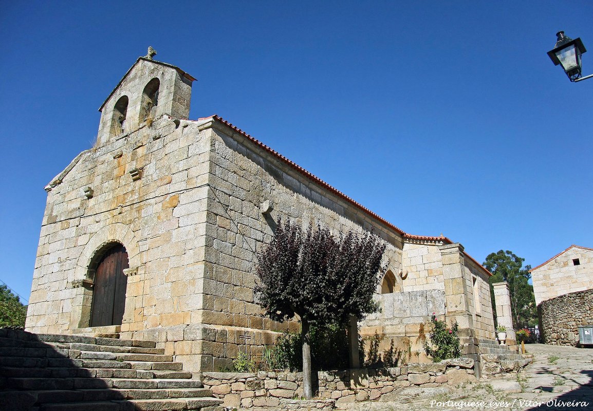 Igreja de Fonte Arcada - Portugal (27101158970).jpg