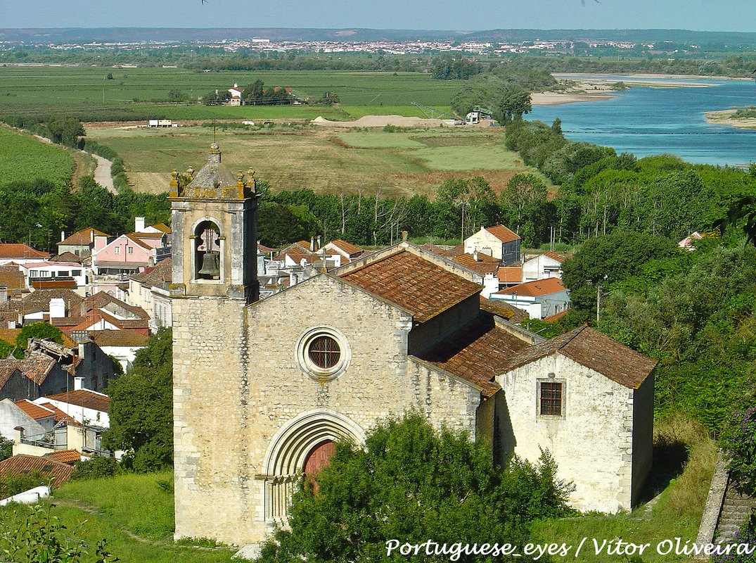 Igreja de Santa Cruz - Ribeira de Santarém - Portugal (7234521772).jpg