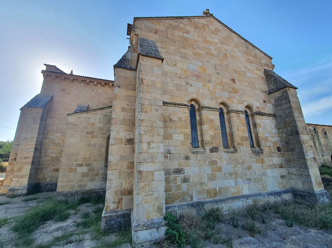 Mosteiro de Santa Maria de Aguiar (21).jpg