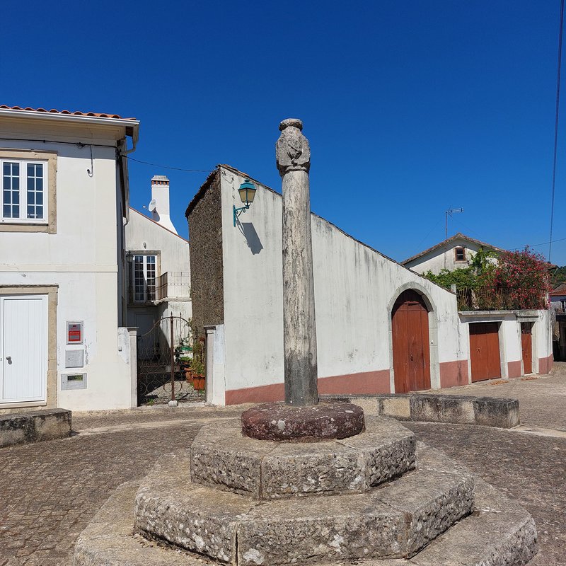 Pelourinho de Podentes 08.jpg