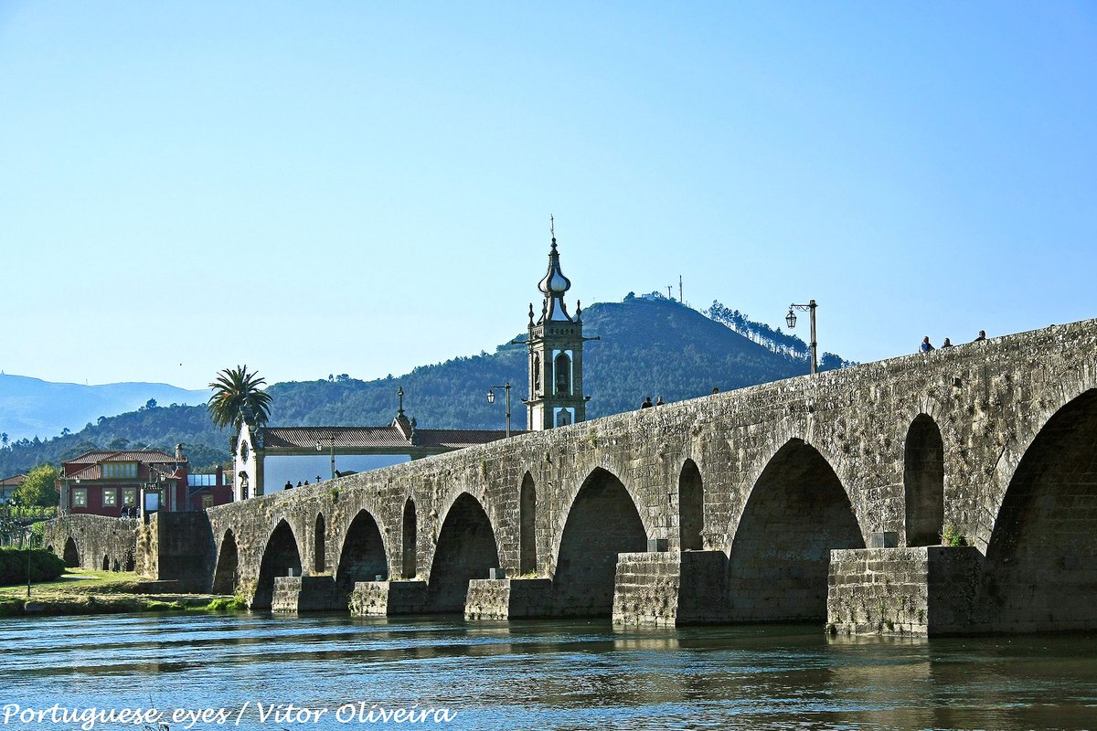 Ponte Romana de Ponte de Lima - Portugal (8736176250).jpg