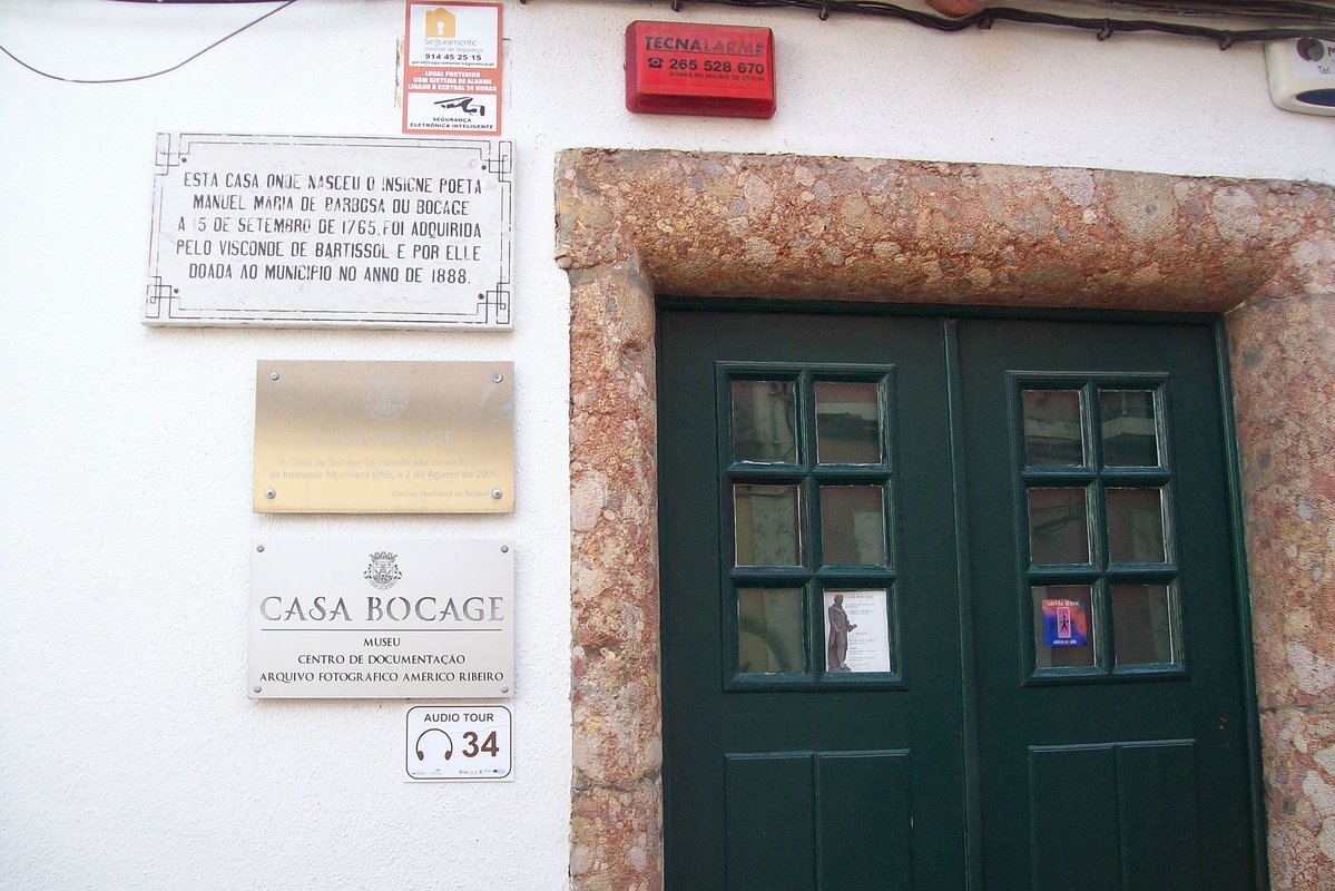 Porta da Casa de Bocage (Casa do nascimento de Bocage) - Setúbal.jpg