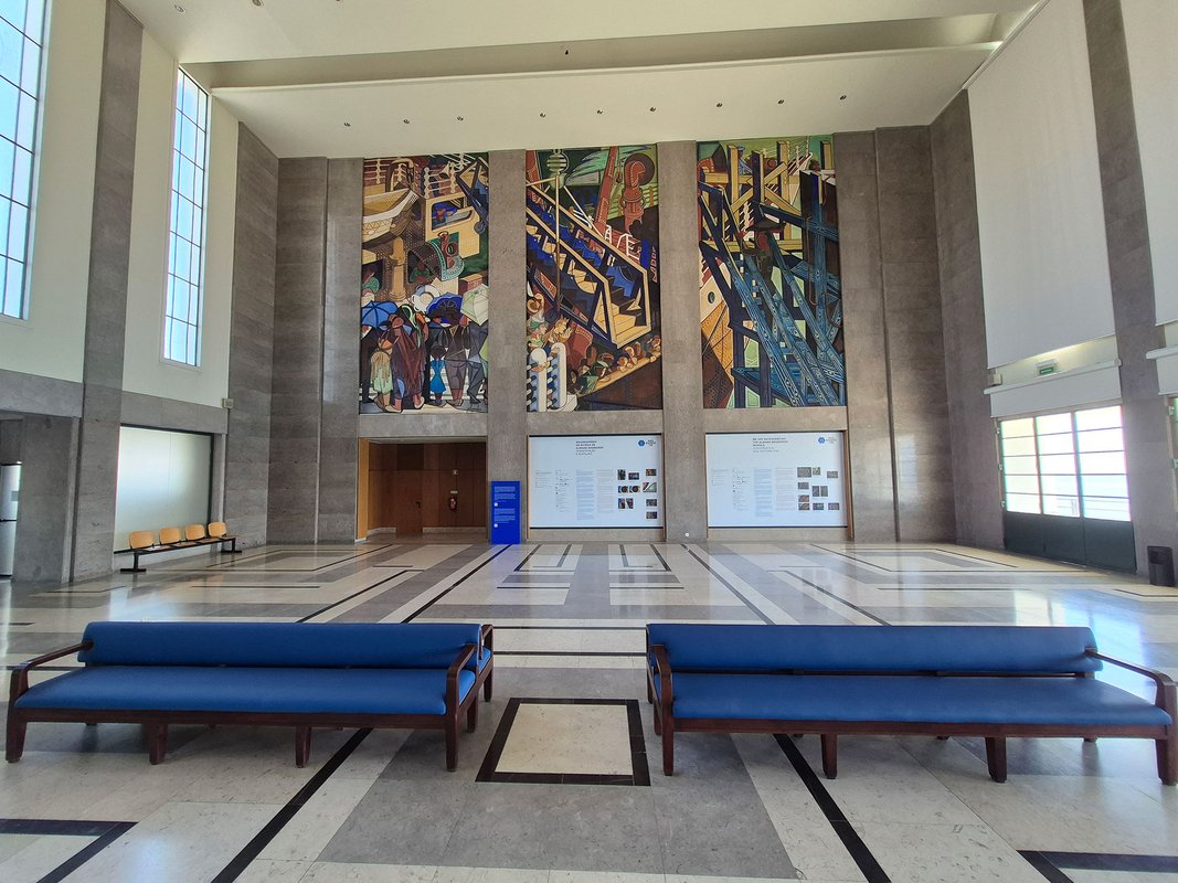 Rocha Conde de Óbidos Ocean Liner Terminal.jpg