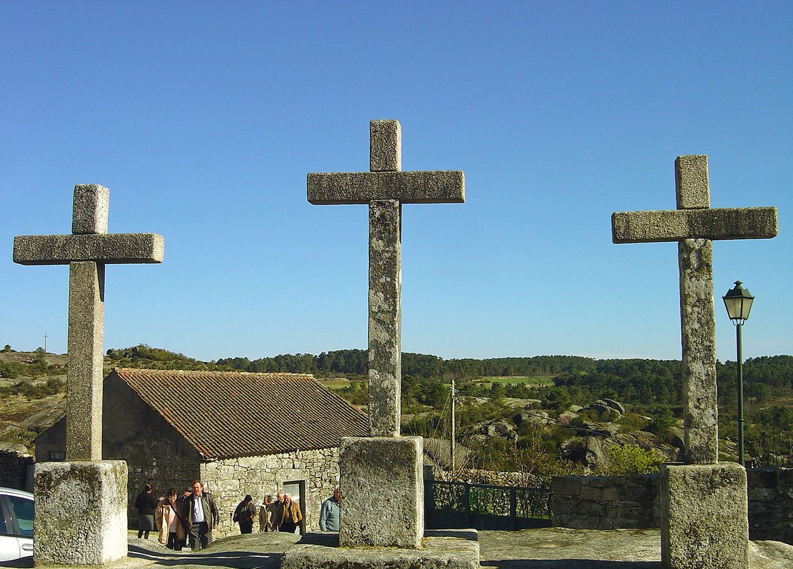 Santuário de Nossa Senhora da Lapa - Portugal (6926850995) (cropped).jpg