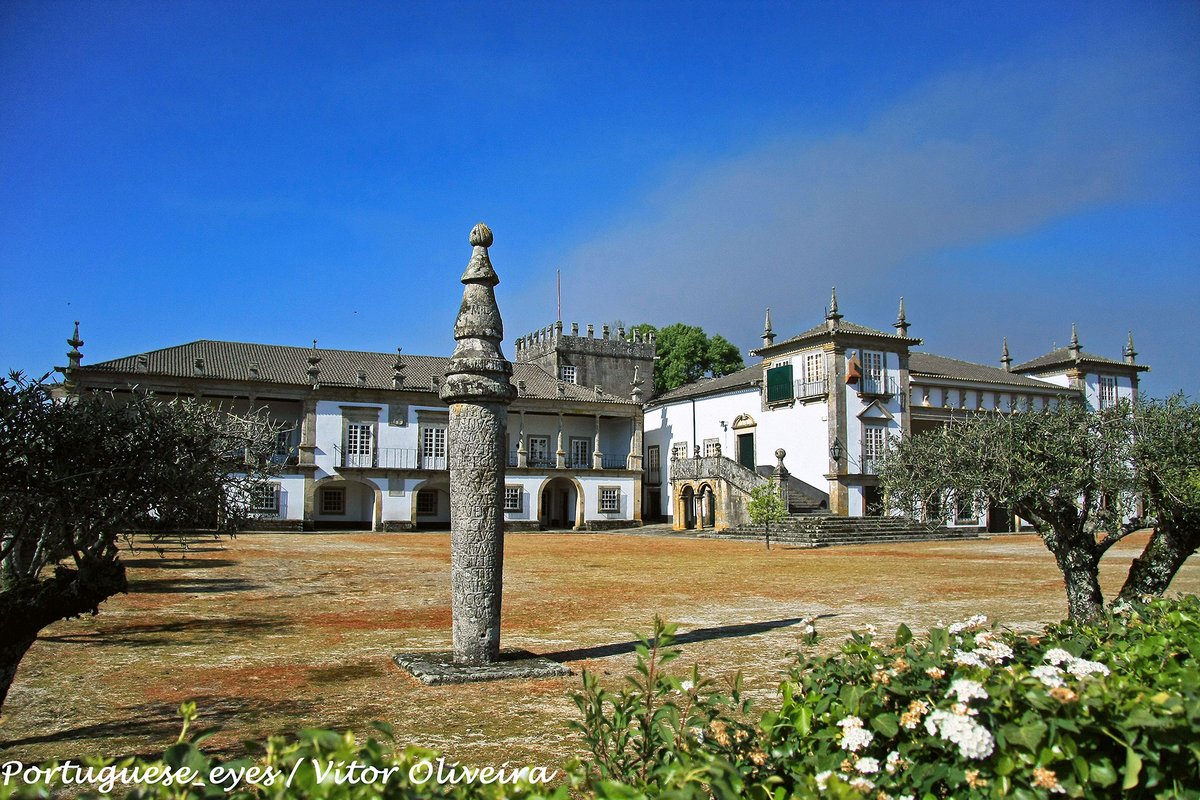 Solar de Bertiandos - Portugal (6061239447).jpg