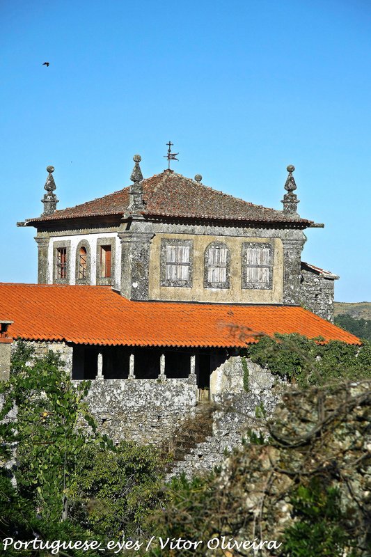 Torre de Terrenho - Portugal (7584355082).jpg