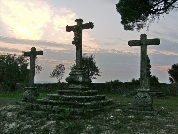 Calvário ou Via Sacra e Capela do Encontro.jpg