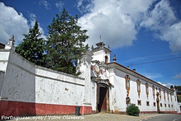 Casa do Conde de Foz de Arouce - Portugal (5743888395).jpg