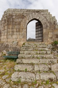 Castelo de Avô