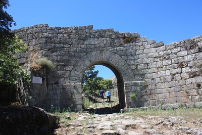 Castelo de Carrazeda de Ansiães