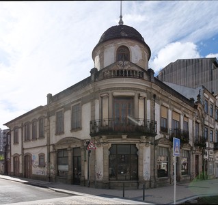 Edifício Avenida Dr Lourenço Peixinho 154-156