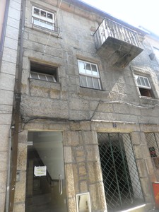 Edifício na Rua Francisco dos Passos, nº 26 a 28