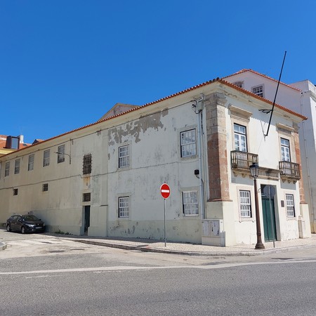 Fachada esquerda do edifício da Alfândega na Figueira da Foz.jpg