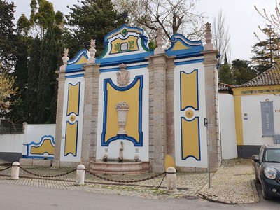Fontanário em Vila Nogueira de Azeitão