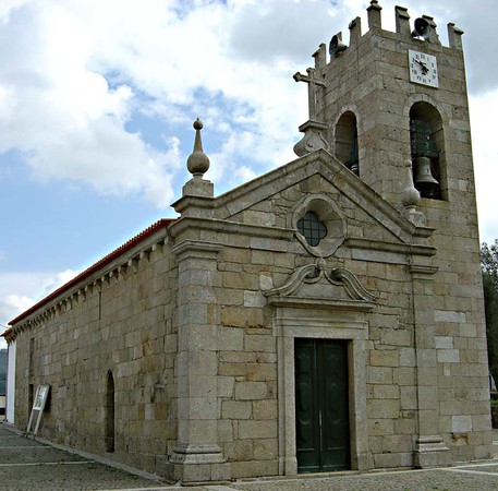 Igreja-Souto-de-Rebordões.jpg