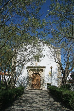 Igreja Matriz de Castanheira do Ribatejo - Portugal (39111655612).jpg