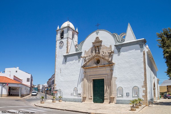Igreja Matriz de Luz de Tavira - Portugal 🇵🇹 (53886539745).jpg