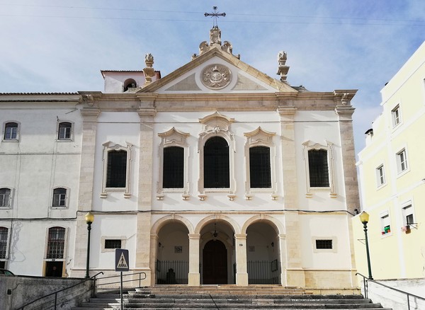 Igreja Paroquial de São Bartolomeu do Beato.jpg