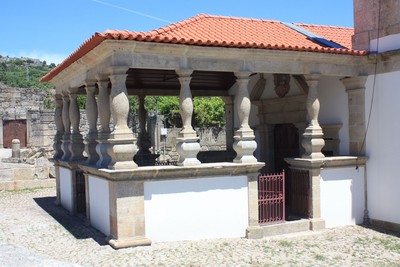 Igreja de Santa Eufémia de Lavandeira