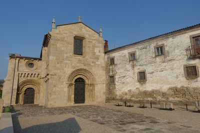 Igreja de Paderne