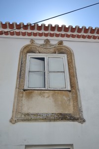 Janela manuelina prédio na Rua Direita