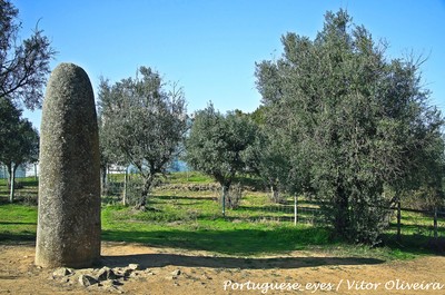 Menir dos Almendres