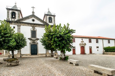 Igreja e antigo Mosteiro de Santo Estêvão de Vilela