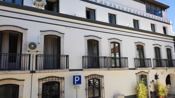 Parking de Albergaria Ordem de Santiago.jpg