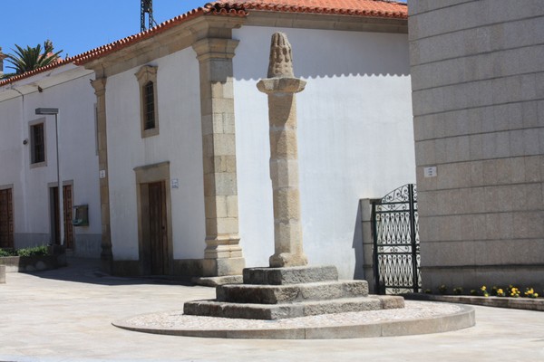 Pelourinho de Vimioso - 04.jpg