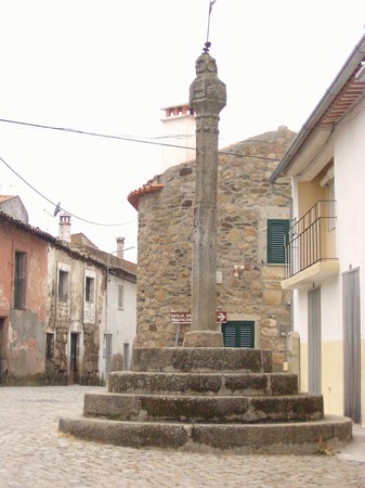 Proença-a-Velha - Pelourinho.jpg