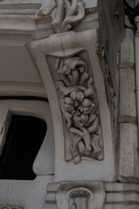 Prédio na Rua Saraiva de Carvalho, 242-246