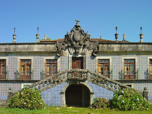 Solar da Luz - Fornelos - Portugal (6766199883).jpg