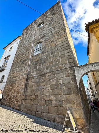Torre de Sisebuto - Évora - Portugal (53097286205).jpg
