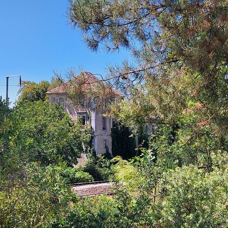 Vista distante para Convento de Almiara, também designado por Mosteiro de Verride 02.jpg