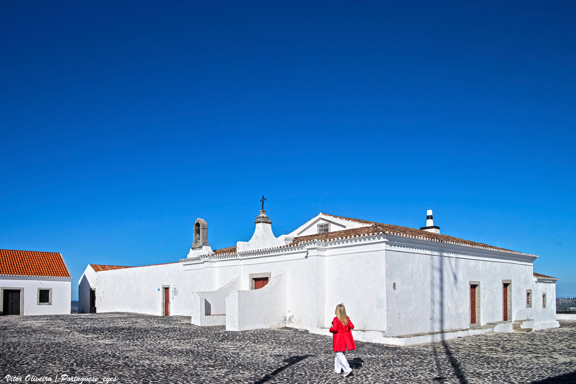 Ermida de Nossa Senhora do Socorro - Serra do Socorro - Portugal (52525810503).jpg