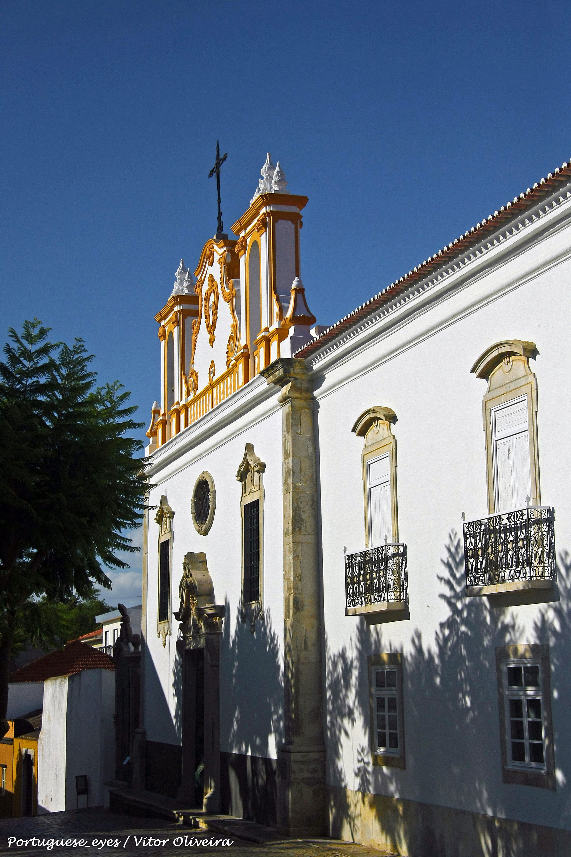 Igreja de São José do Hospital ou do Espírito Santo - Tavira - Portugal (37661129486).jpg