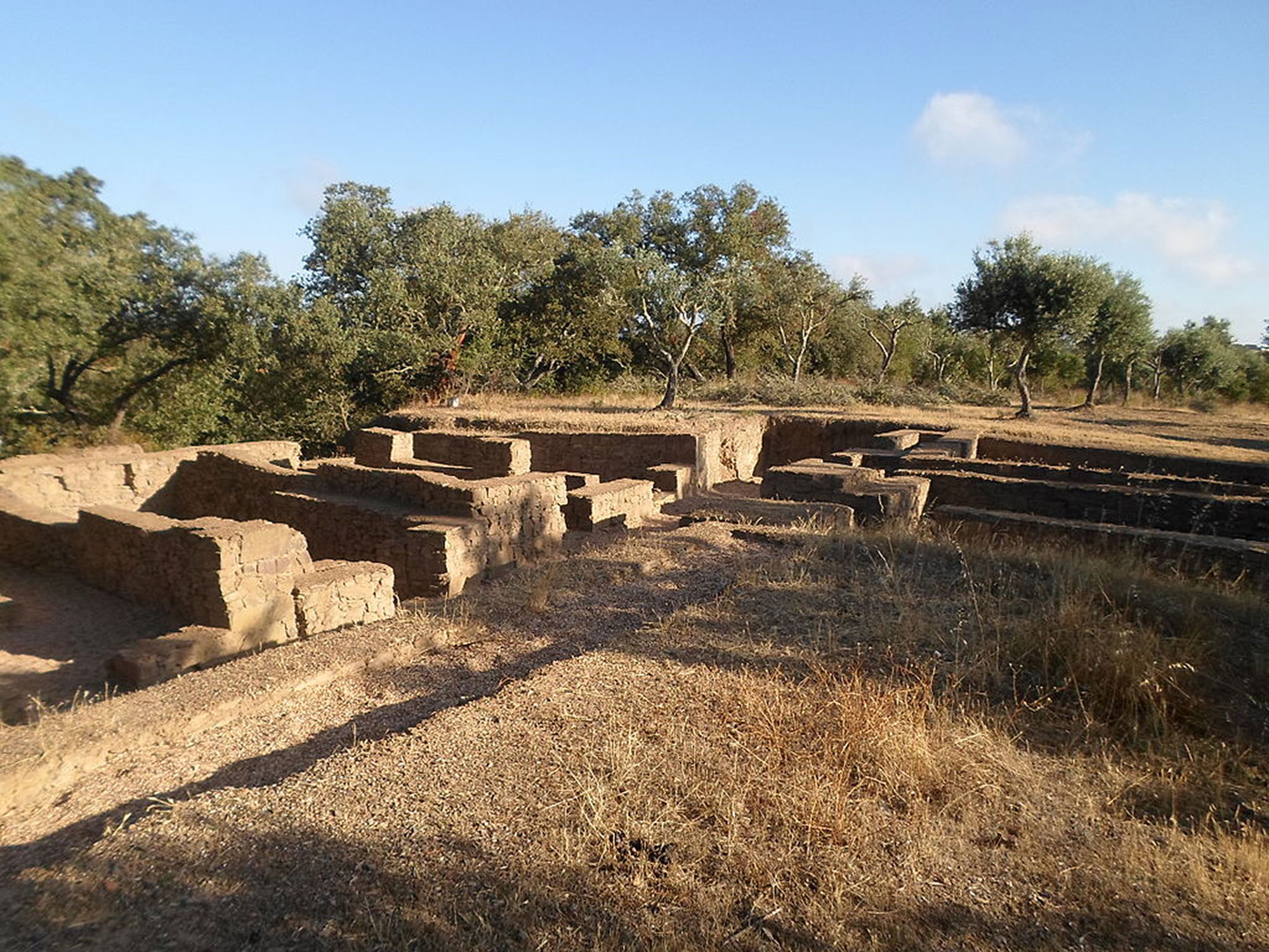 Povoado das Mesas do Castelinho