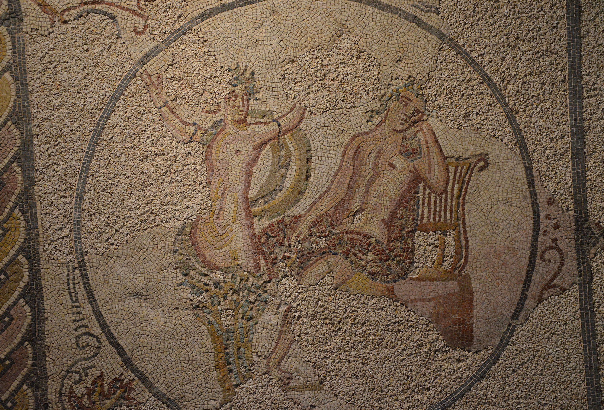 Mosaic floor depicting Apollo and Daphne, from the Villa Torre de Palma near Monforte, 3rd-4th century AD, National Archaeology Museum of Lisbon, Portugal (12973823165).jpg