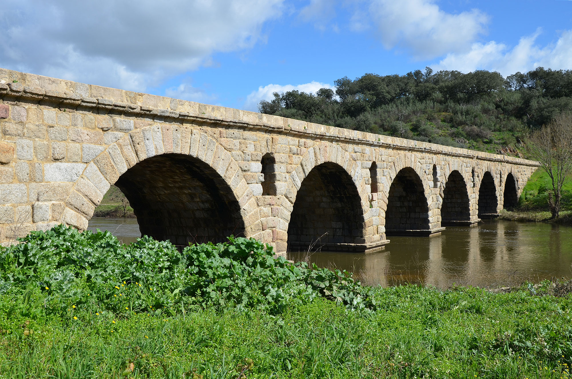 Roman Bridge, Ponte da Vila Formosa, Lusitania, Portugal (12749248244).jpg